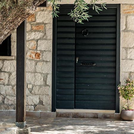 Orama Stone Apartments - Authentic Hospitality In A Historical Location, By Zantewize מראה חיצוני תמונה