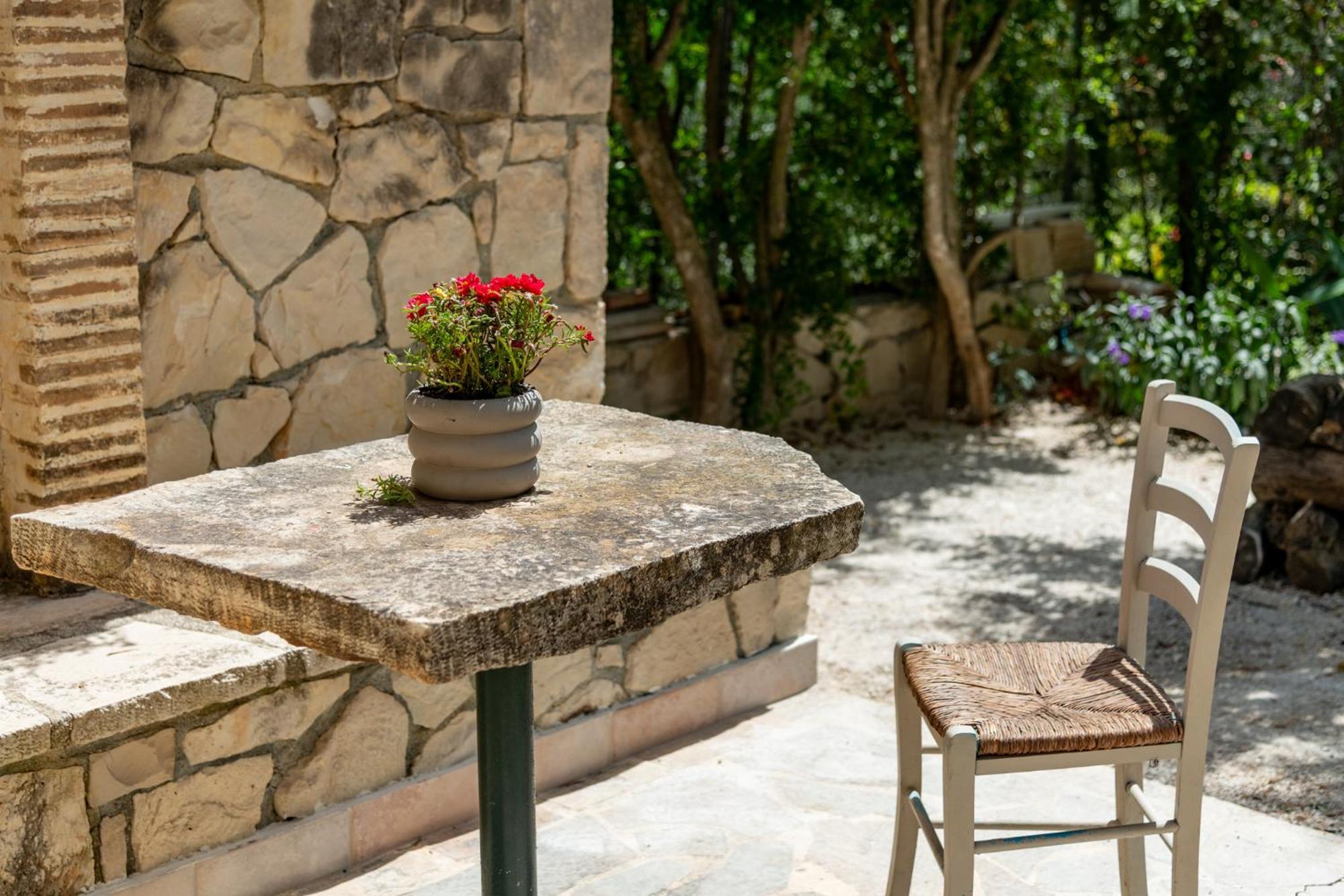 Orama Stone Apartments - Authentic Hospitality In A Historical Location, By Zantewize מראה חיצוני תמונה