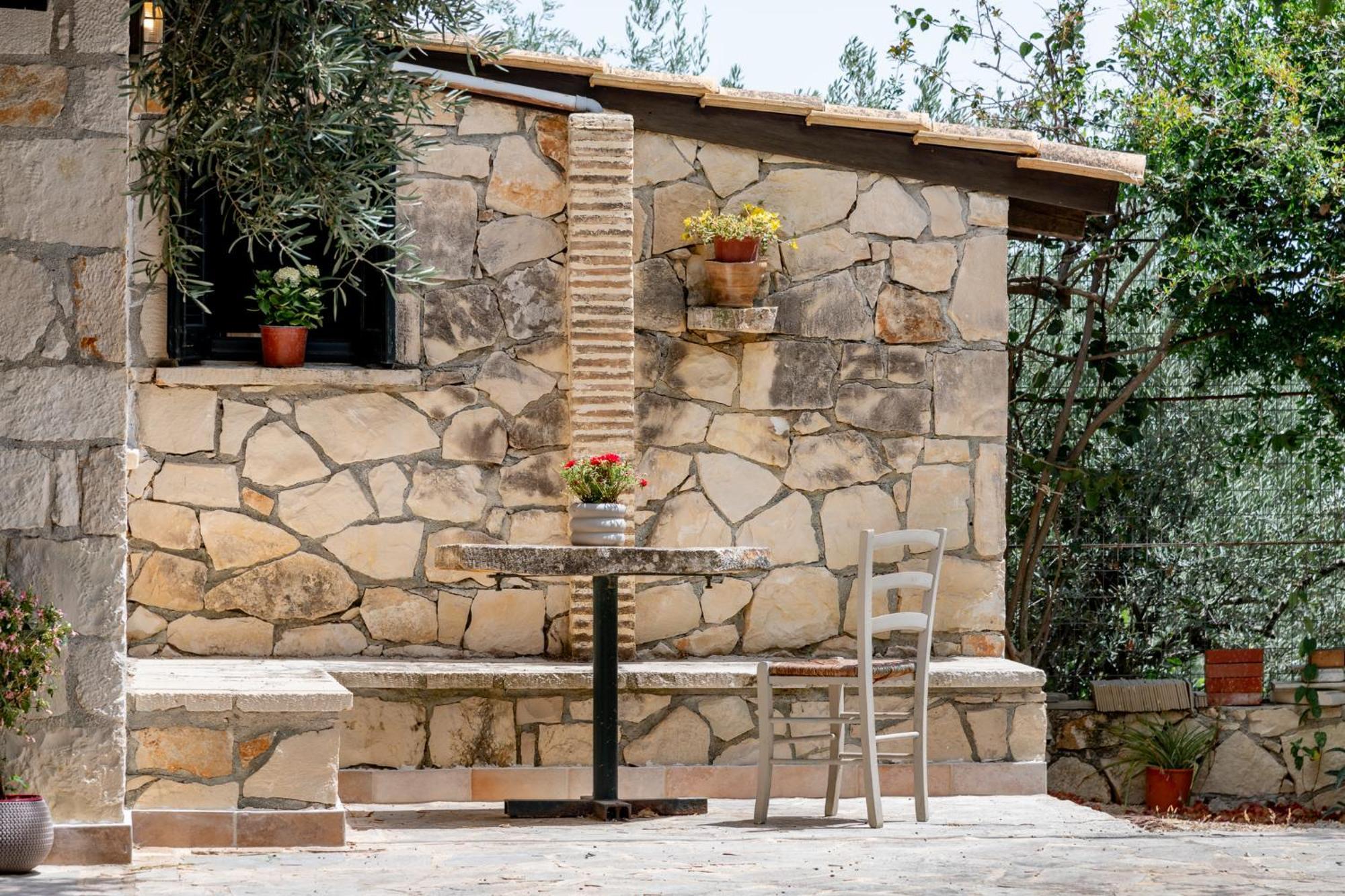 Orama Stone Apartments - Authentic Hospitality In A Historical Location, By Zantewize מראה חיצוני תמונה