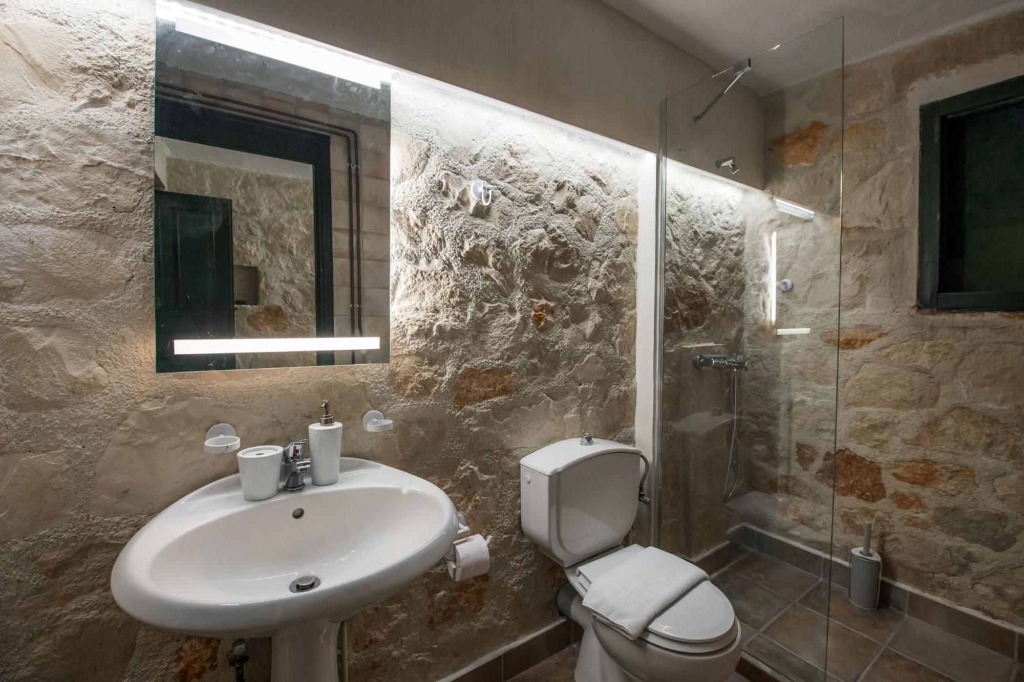 Orama Stone Apartments - Authentic Hospitality In A Historical Location, By Zantewize חדר תמונה
