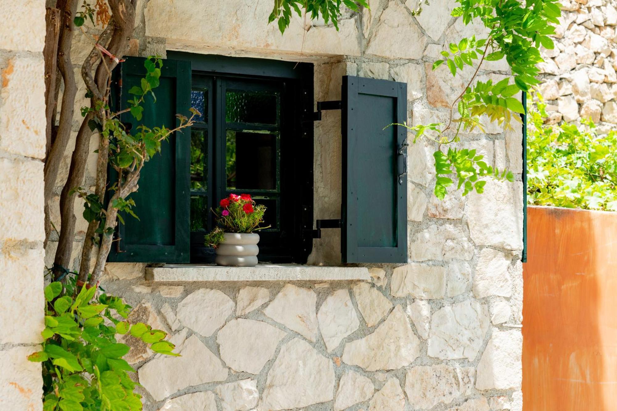 Orama Stone Apartments - Authentic Hospitality In A Historical Location, By Zantewize מראה חיצוני תמונה