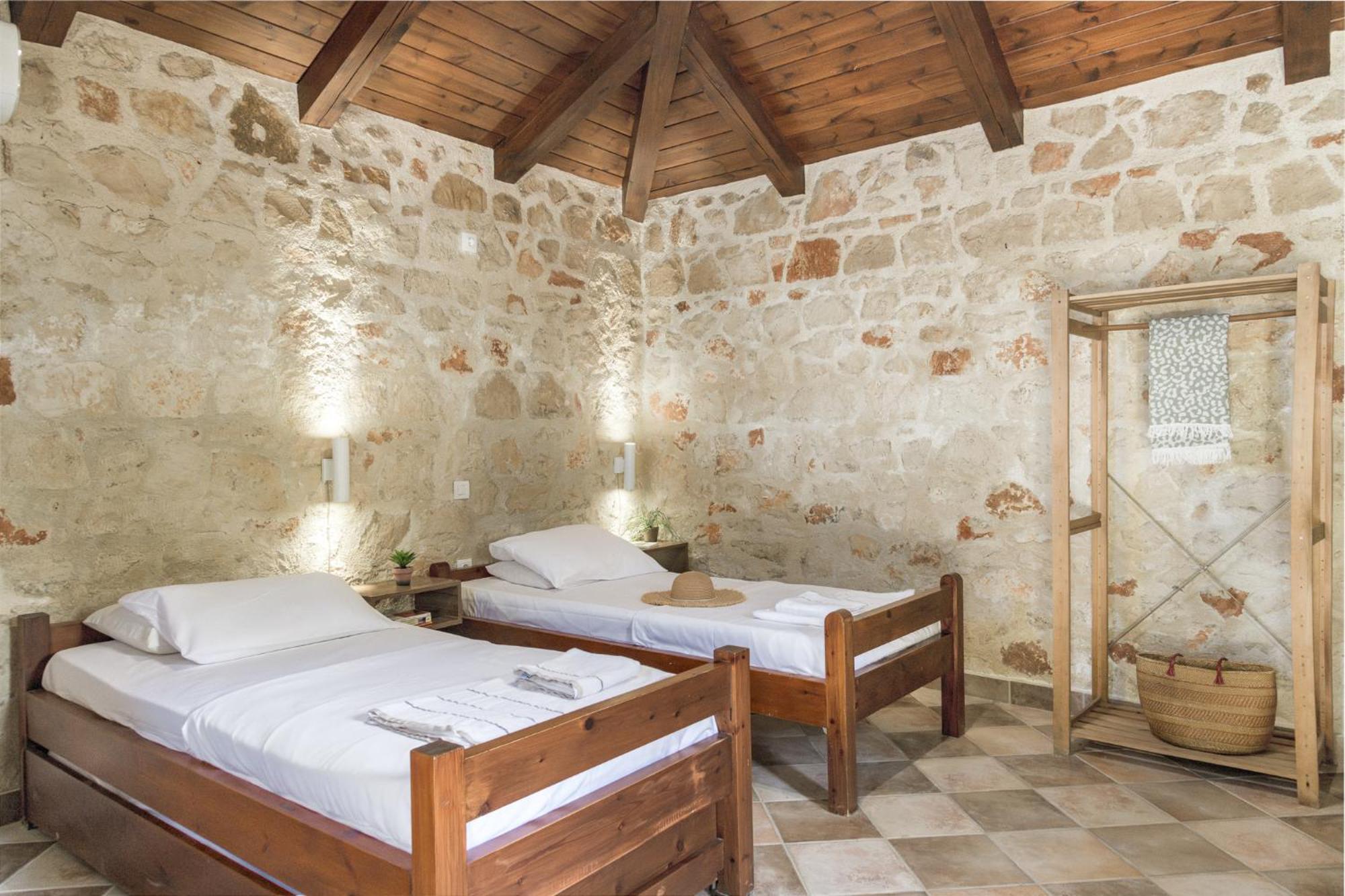 Orama Stone Apartments - Authentic Hospitality In A Historical Location, By Zantewize חדר תמונה