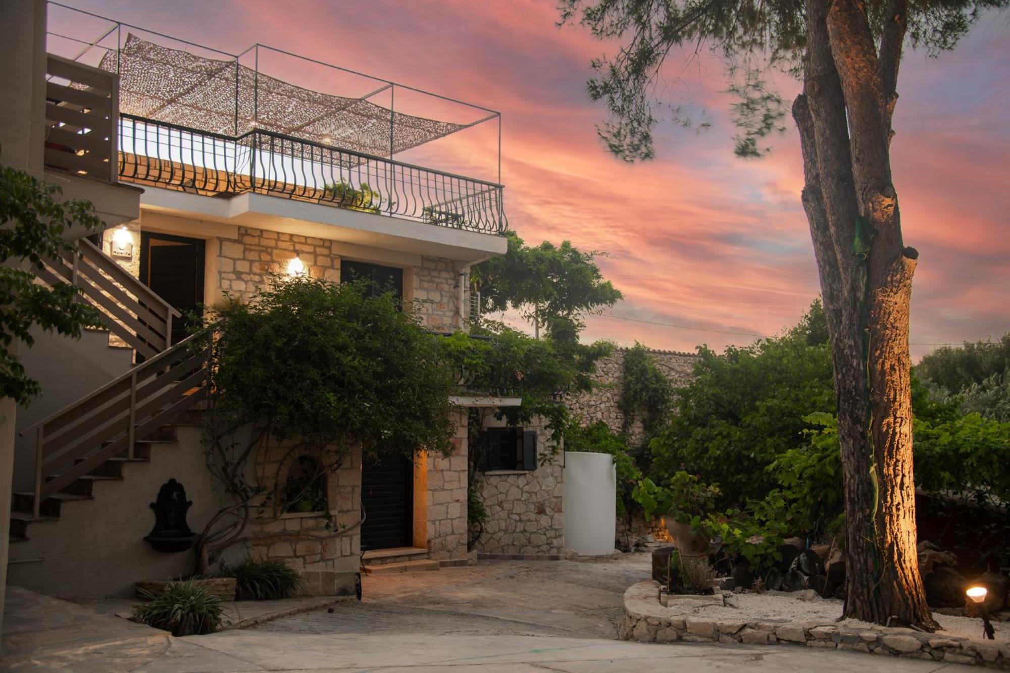 Orama Stone Apartments - Authentic Hospitality In A Historical Location, By Zantewize מראה חיצוני תמונה